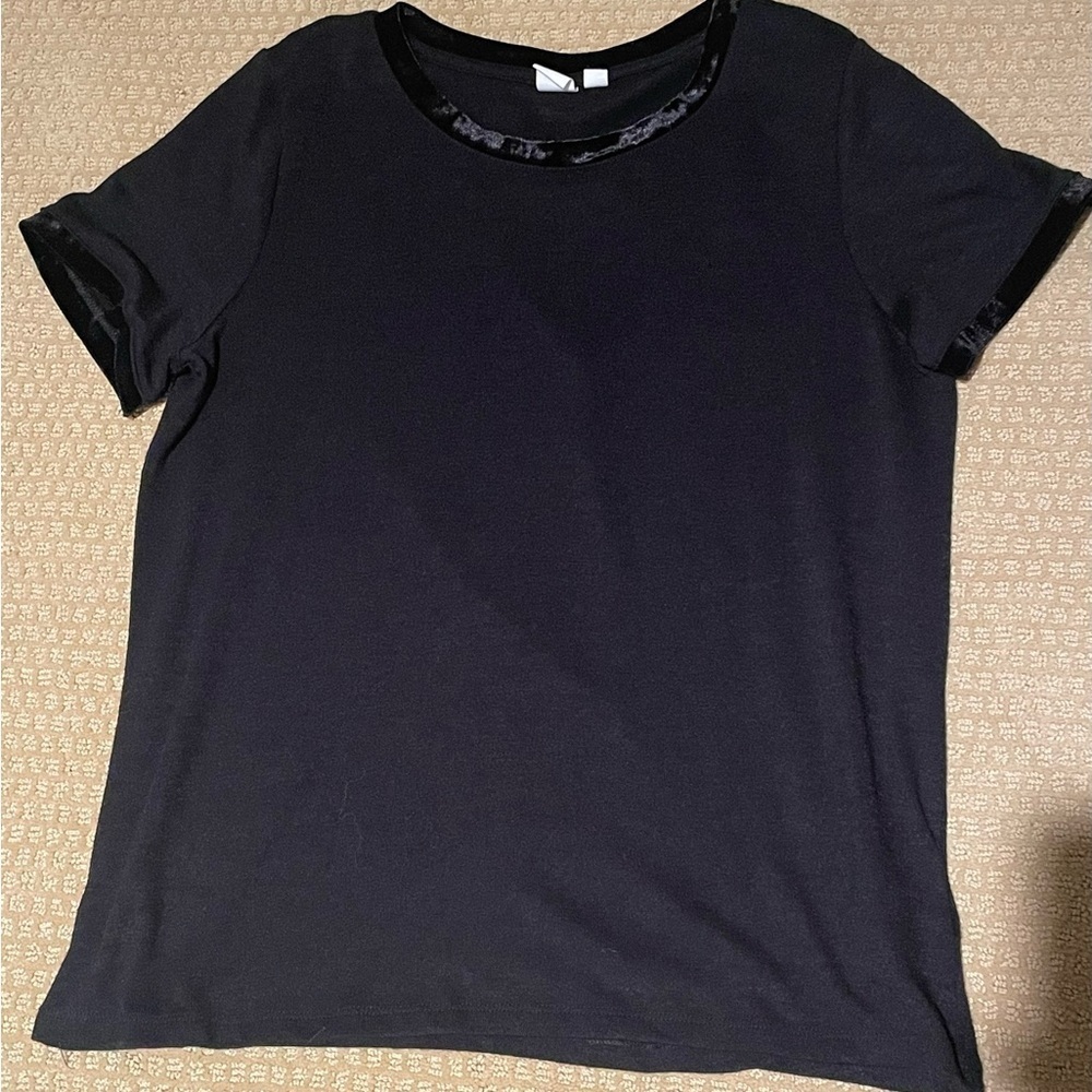 Gap Knit Sweater Tee with Velvet Lining Size M